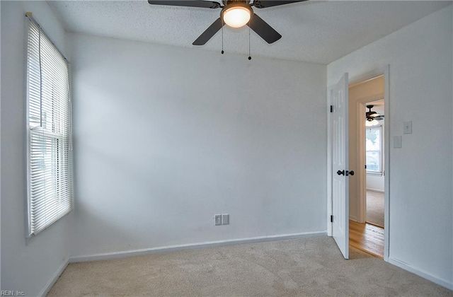 1207 Brookside LNDG, Chesapeake, VA 23320