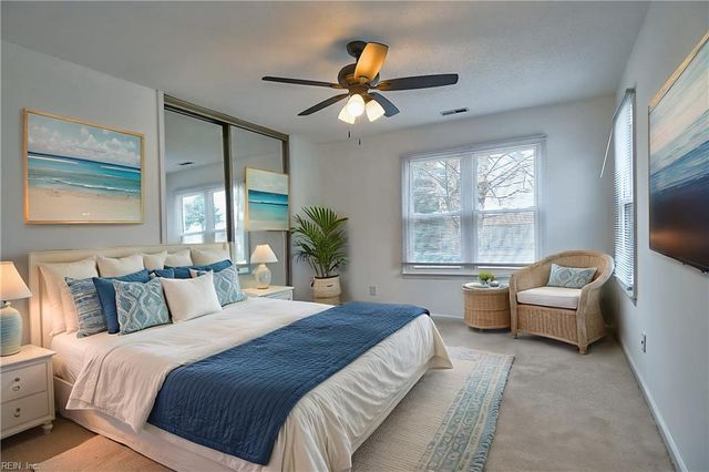 1207 Brookside LNDG, Chesapeake, VA 23320