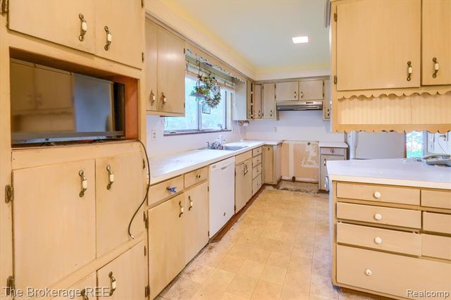 575 Bancroft Street, Imlay City, MI 48444