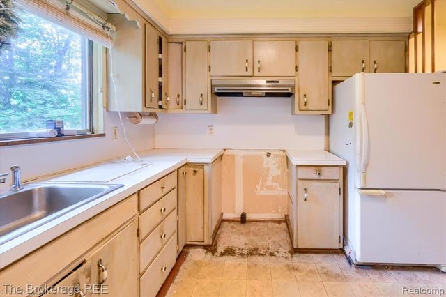 575 Bancroft Street, Imlay City, MI 48444