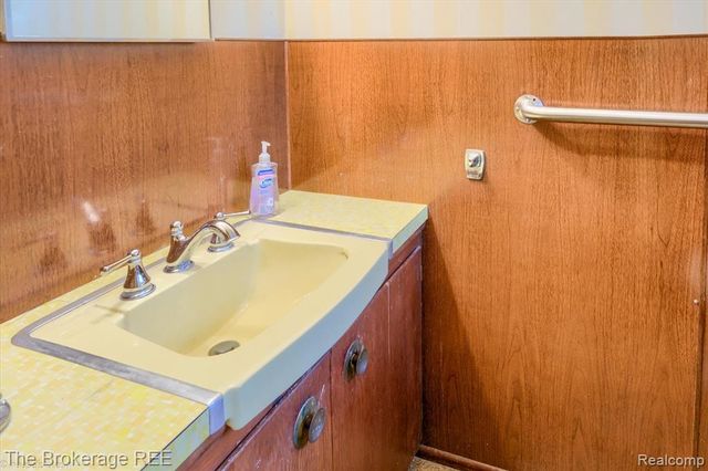 575 Bancroft Street, Imlay City, MI 48444
