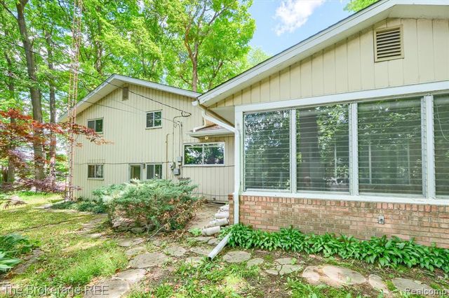 575 Bancroft Street, Imlay City, MI 48444