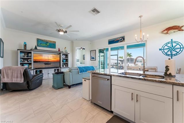 3026 Trawler LN, St. James City, FL 33956