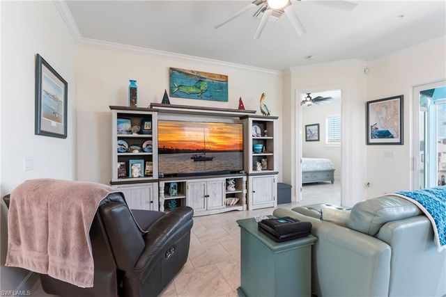 3026 Trawler LN, St. James City, FL 33956