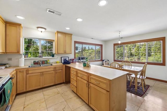 512 Bonita Drive, Aptos, CA 95003
