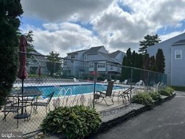 211 PARK PLACE DR, Cherry Hill, NJ 08002