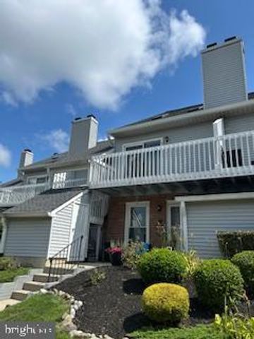 211 PARK PLACE DR, Cherry Hill, NJ 08002