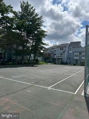 211 PARK PLACE DR, Cherry Hill, NJ 08002