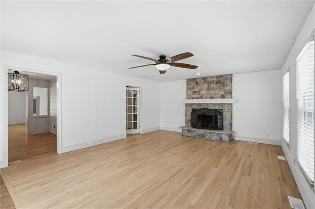 4929 N Cleveland Avenue, Kansas City, MO 64119