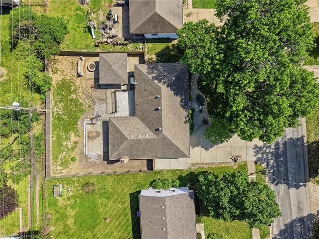 4929 N Cleveland Avenue, Kansas City, MO 64119