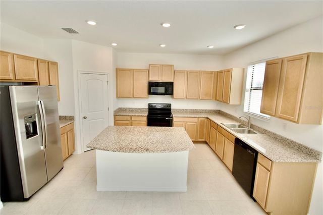 13606 MOOSEHEAD CIRCLE, Hudson, FL 34669