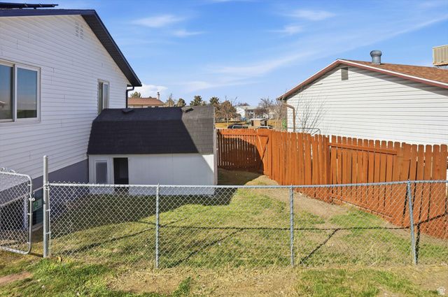 5251 W 4935 S, Kearns, UT 84118