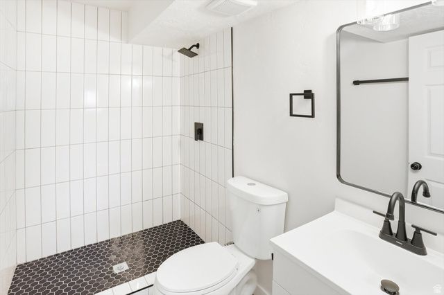 5251 W 4935 S, Kearns, UT 84118