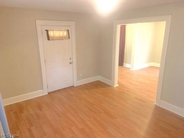 627 Roscoe Avenue, Akron, OH 44306