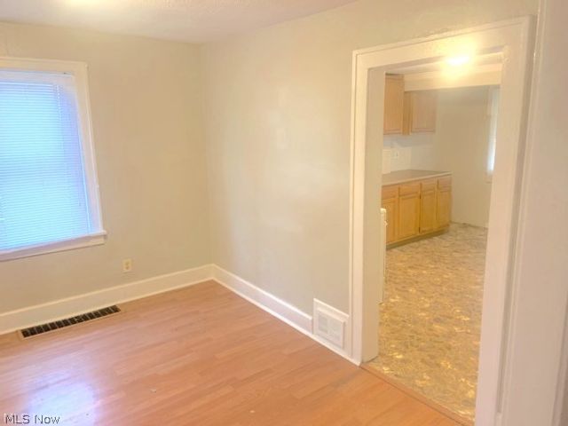 627 Roscoe Avenue, Akron, OH 44306