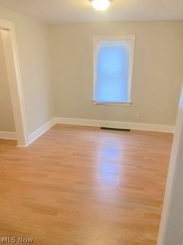 627 Roscoe Avenue, Akron, OH 44306