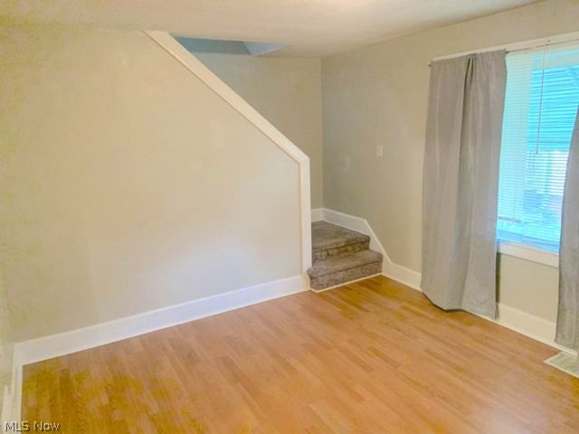 627 Roscoe Avenue, Akron, OH 44306