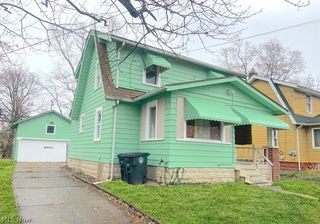 627 Roscoe Avenue, Akron, OH 44306