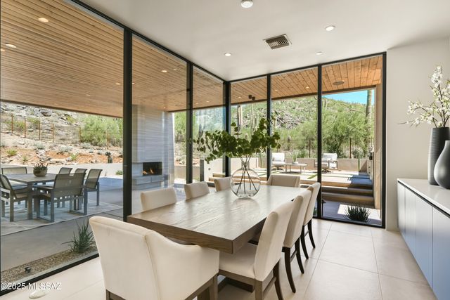 6384 W Rockpoint Ridge Place, Marana, AZ 85658