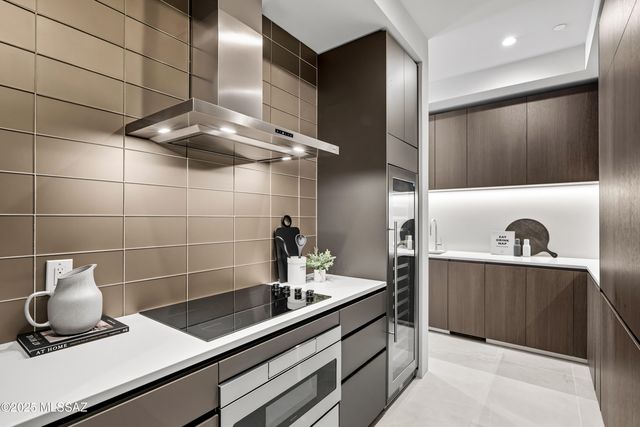 6384 W Rockpoint Ridge Place, Marana, AZ 85658