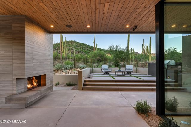 6384 W Rockpoint Ridge Place, Marana, AZ 85658