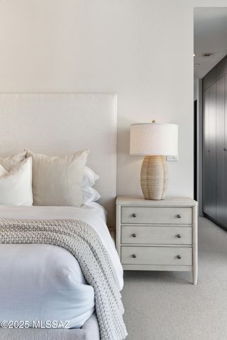 6384 W Rockpoint Ridge Place, Marana, AZ 85658