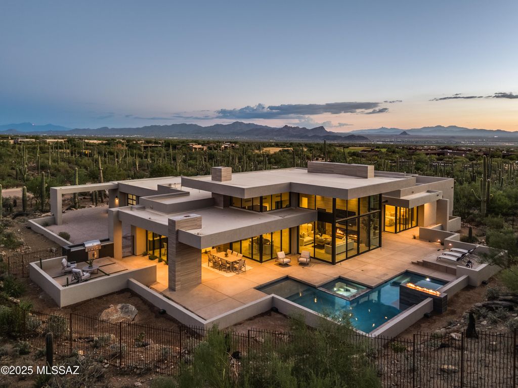 6384 W Rockpoint Ridge Place, Marana, AZ 85658