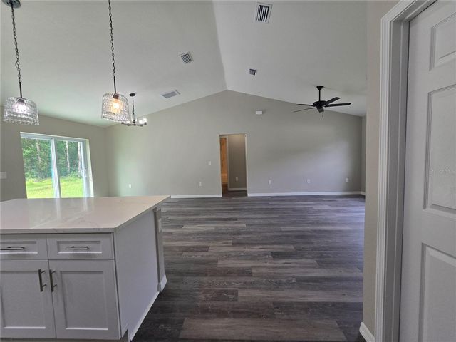 30 SEQUOIA DRIVE TRACE, Ocklawaha, FL 32179