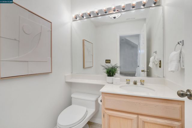 508 Valley View Court, Martinez, CA 94553