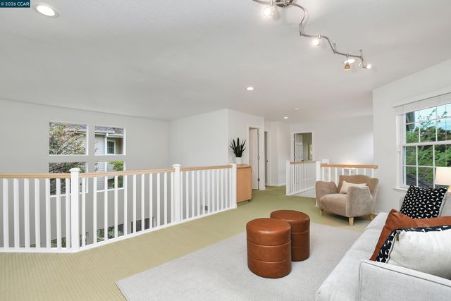 508 Valley View Court, Martinez, CA 94553