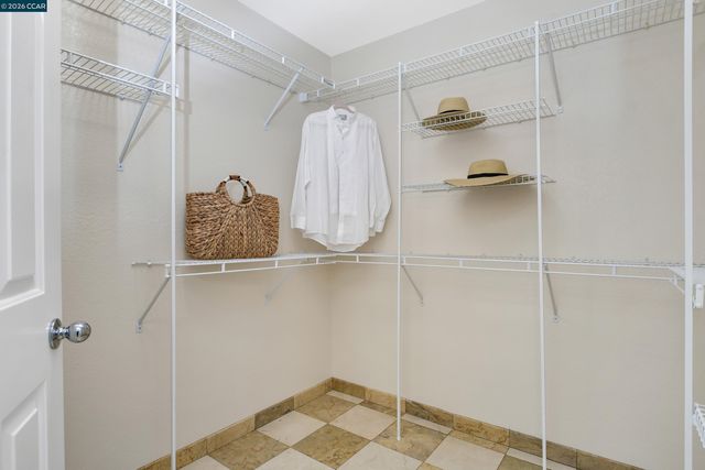 508 Valley View Court, Martinez, CA 94553