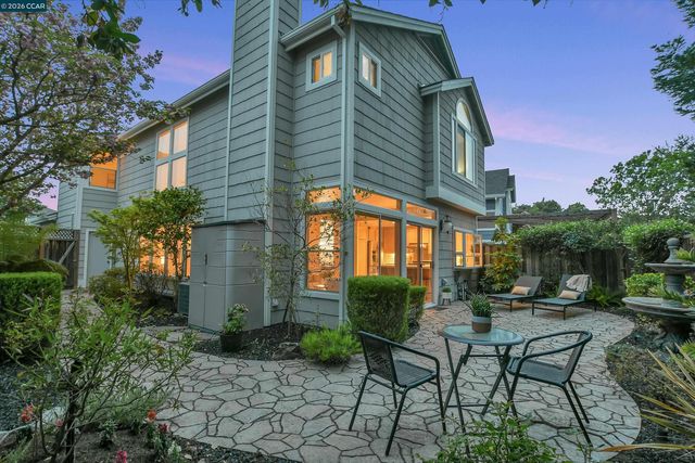 508 Valley View Court, Martinez, CA 94553