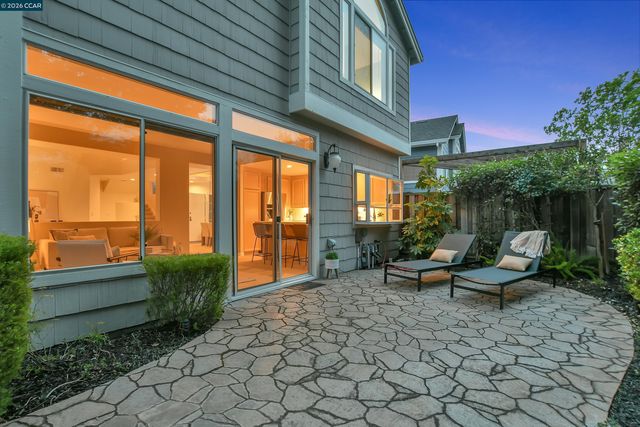 508 Valley View Court, Martinez, CA 94553