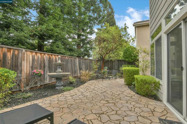 508 Valley View Court, Martinez, CA 94553