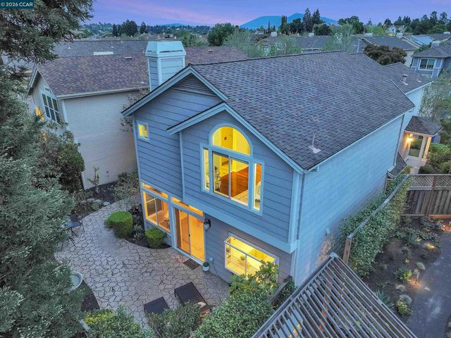 508 Valley View Court, Martinez, CA 94553