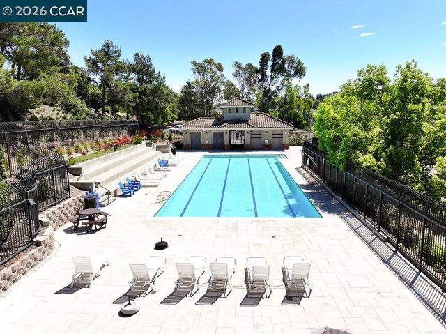 508 Valley View Court, Martinez, CA 94553