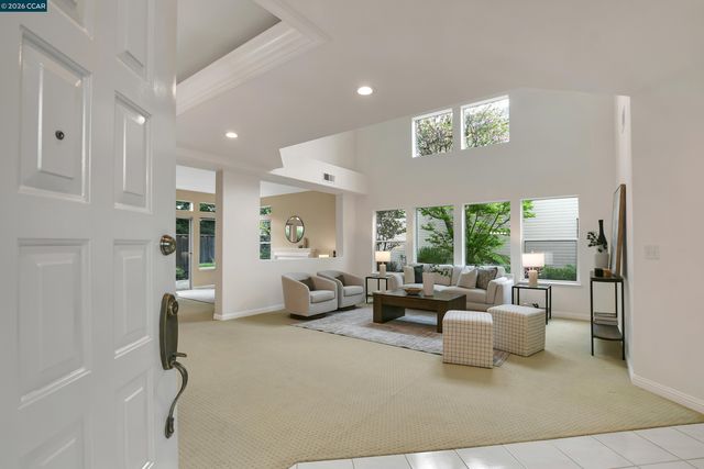 508 Valley View Court, Martinez, CA 94553