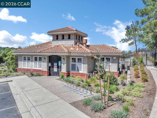 508 Valley View Court, Martinez, CA 94553