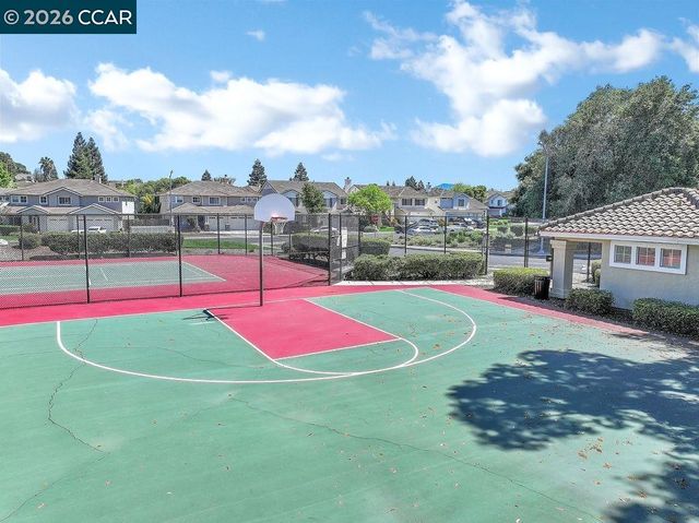 508 Valley View Court, Martinez, CA 94553