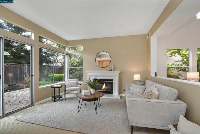 508 Valley View Court, Martinez, CA 94553