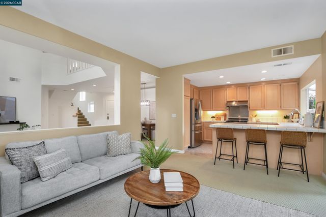 508 Valley View Court, Martinez, CA 94553