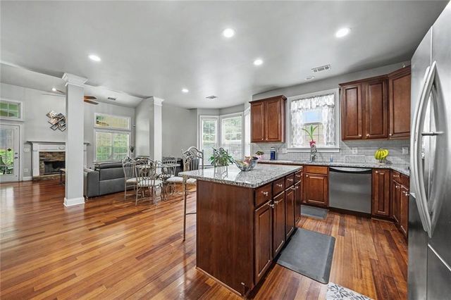 3043 Bridge Walk Drive, Lawrenceville, GA 30044