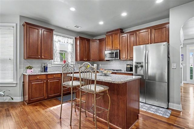 3043 Bridge Walk Drive, Lawrenceville, GA 30044