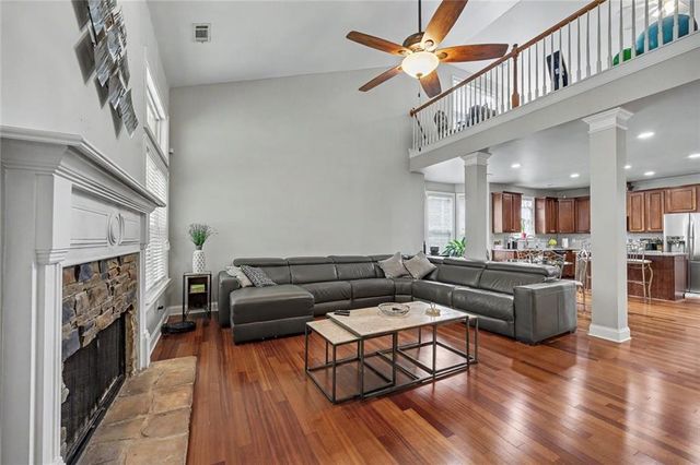 3043 Bridge Walk Drive, Lawrenceville, GA 30044