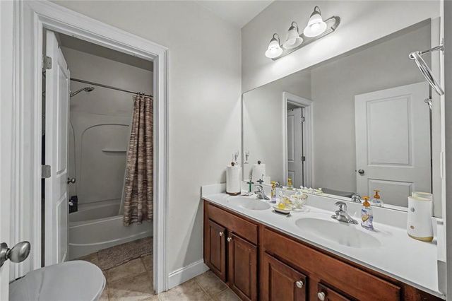 3043 Bridge Walk Drive, Lawrenceville, GA 30044