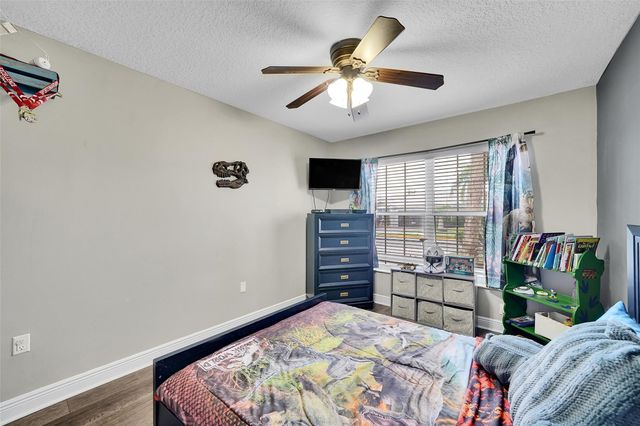 11655 NW 54th St, Coral Springs, FL 33076
