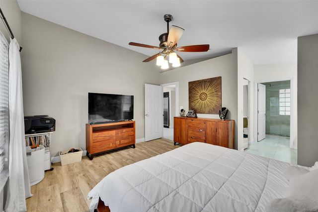 11655 NW 54th St, Coral Springs, FL 33076
