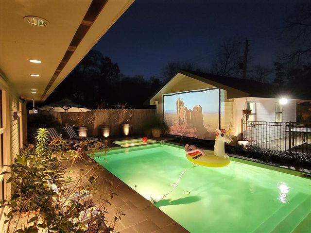 6119 Waltway Drive, Houston, TX 77008