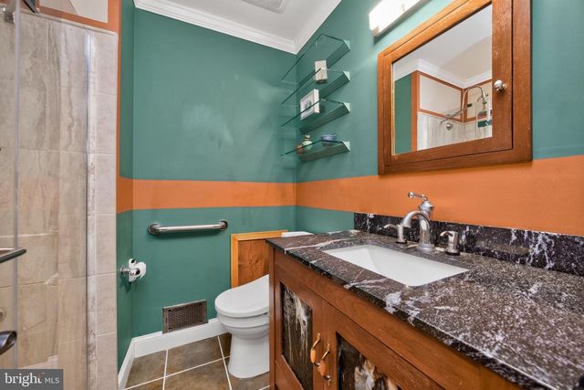 752 RAYNHAM RD, Collegeville, PA 19426