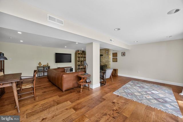 752 RAYNHAM RD, Collegeville, PA 19426